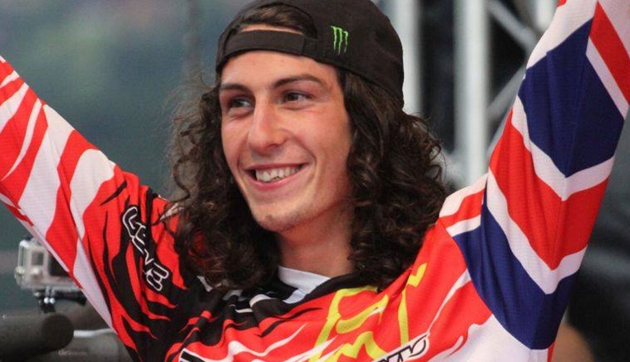 Победитель 2014 Downhill World Cup — Josh Bryceland